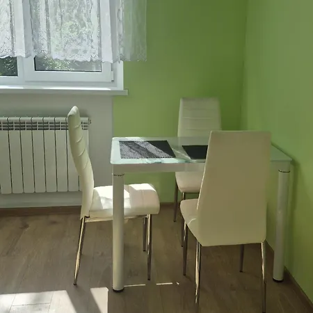 Near Border Crossing And College * Narva