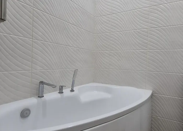 Near Border Crossing And College Narva