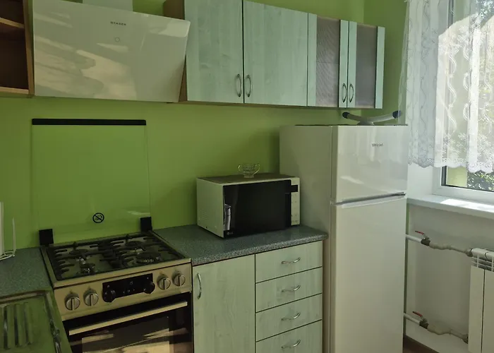 Near Border Crossing And College Narva